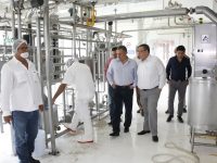 Más de dos millones de litros de leche al mes captan los dos Centros de Acopio Liconsa en Aguascalientes