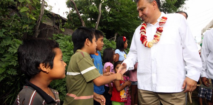 “Un peso el litro” e incorporación de adolescentes varones a padrón de Liconsa, logros de EPN