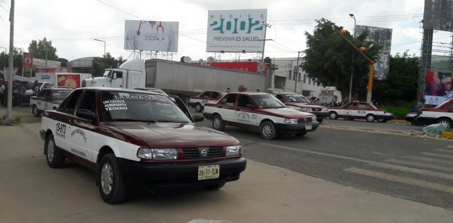 Con 15 bloqueos organizaciones sociales piden liberación de Presos Políticos.