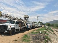 Raúl Cruz  garantiza el vital líquido, con mantenimiento a pozo de la Colonia Calicanto.