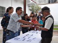 DIF Municipal de Santa Lucía del Camino realizó entrega de lentes de descanso.