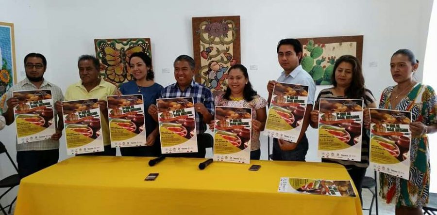 Normalistas de Río Grande toman caseta de Suchixtlahuaca