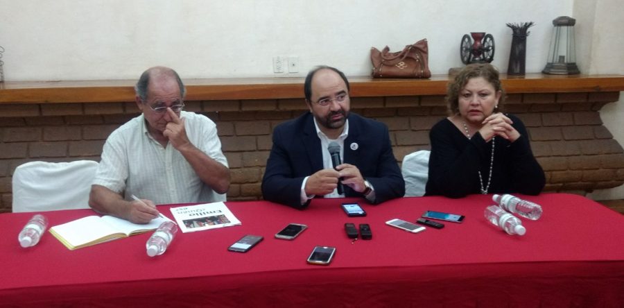 La democracia en México se ve amenazada: Icaza Longoria.