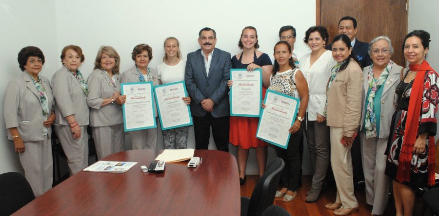 Reconoce Hernández Fraguas a estudiantes de la ciudad Palo Alto, California