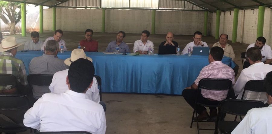 Gobierno del estado atiende a los comités de propietarios en beneficio de “El Espinal”.