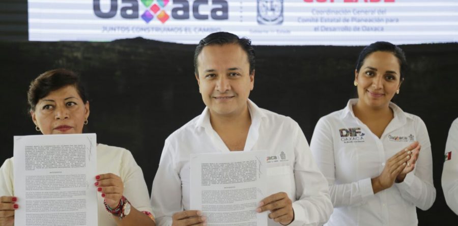 Reitera DIF Oaxaca apoyo a sectores vulnerables en la región de la Cañada
