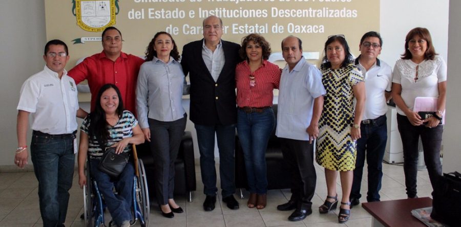 Gobierno y STPEIDCEO entregan premios a madres trabajadoras