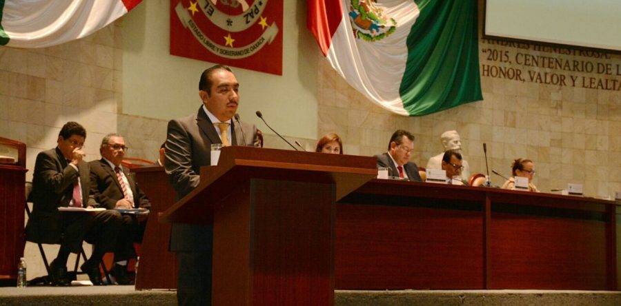 Solicita Horacio Antonio verificar cobro de cuotas en estacionamientos públicos de la ciudad