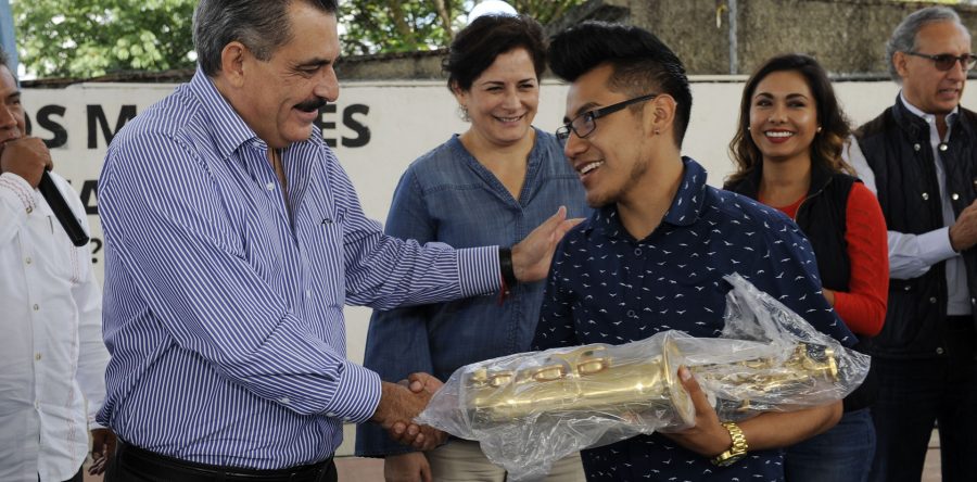 Recorre Hernández Fraguas Comedor Comunitario de San Luis Beltrán