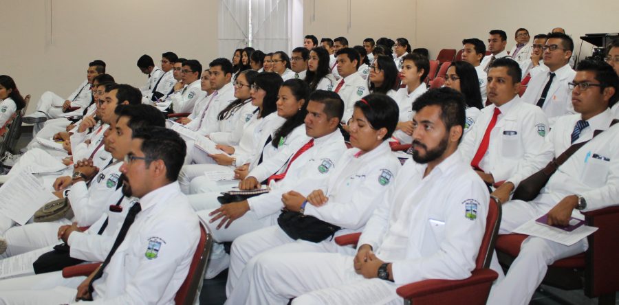 Ingresan 63 nuevos médicos internos de Pregrado al Hospital Civil