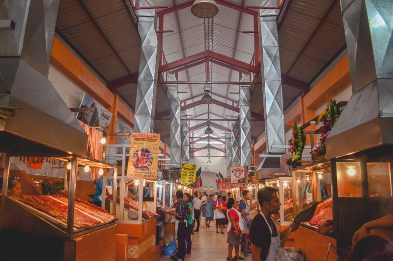 Limpian el mercado “20 de Noviembre”