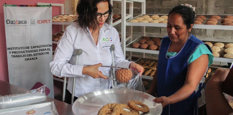 ACO e ICAPET inauguran Taller de Panadería en agencia municipal “Donají”