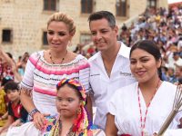 Presentan “Una Guelaguetza muy especial”, en la Plaza de la Danza