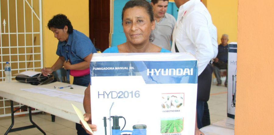 Con gestiones contribuye Mariana Benítez a combatir los efectos de la roya