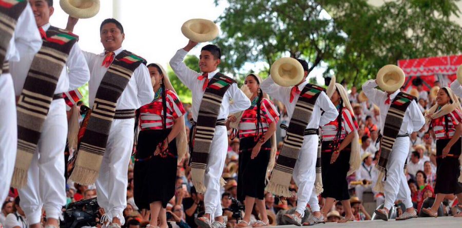 Da inicio la primera emisión del Lunes del Cerro.