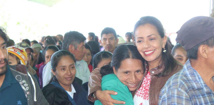 Diputada federal Mariana Benítez gestionó recursos para cerca de 400 productores de café de la Costa y la Sierra Sur