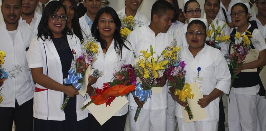 Egresan pasantes en cinco especialidades del Hospital Psiquiátrico