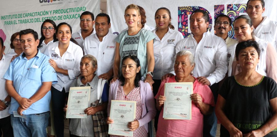 Suman esfuerzos ICAPET, DIF Estatal y Gobierno de Oaxaca en Miahuatlán de Porfirio Díaz