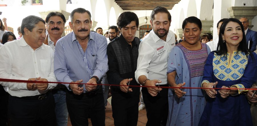 Inaugura Hernández Fraguas exposición pictórica “Secuencia Natural”