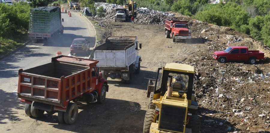 Avanzan acciones de saneamiento en el playón del río Atoyac