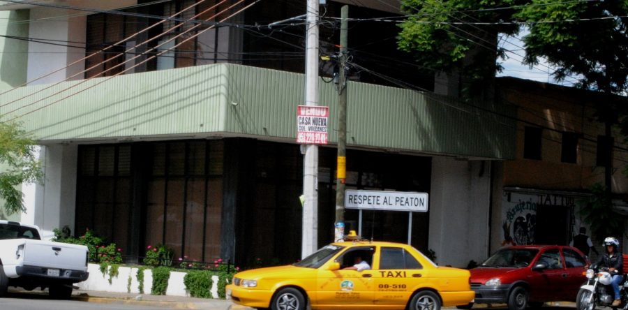 Implementa Comisaría de Vialidad Operativo Taxi Seguro