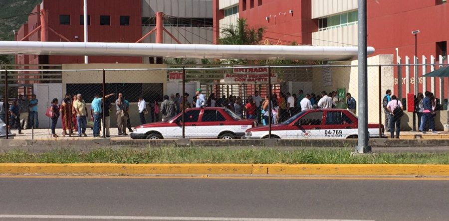 FOSORO protesta en Ciudad Administrativa
