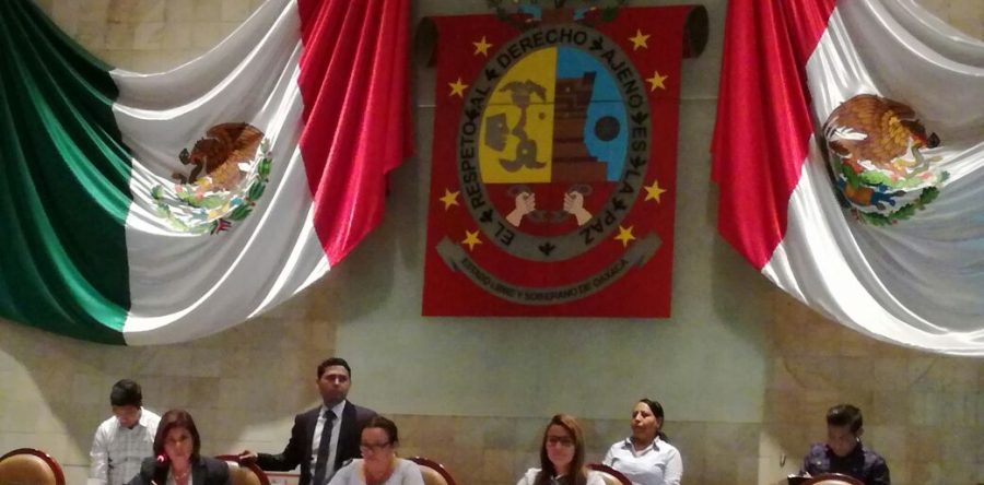 Ningún servidor público debe de gozar de privilegios: Leslie Zavaleta.