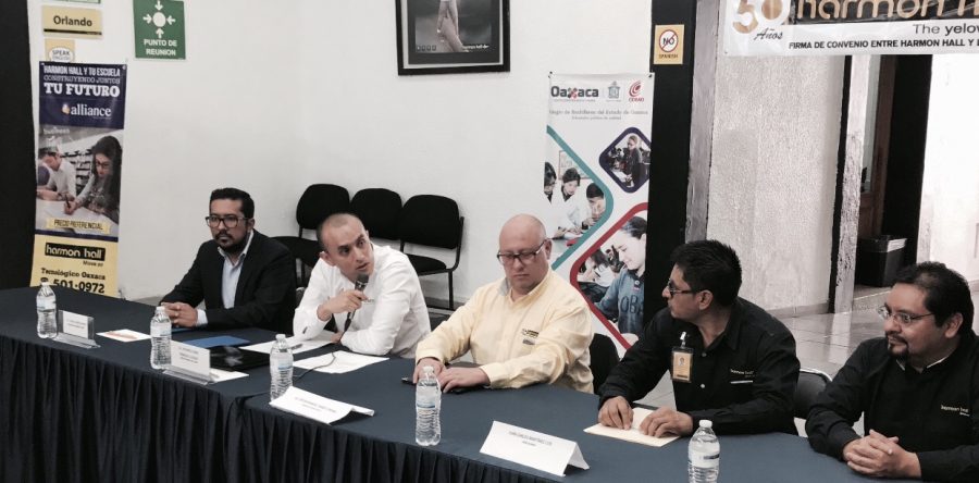 Unen esfuerzos COBAO y Harmon Hall en fomento del idioma inglés