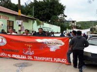 Antorcha Campesina con marcha pide audiencia con titular de Sevitra