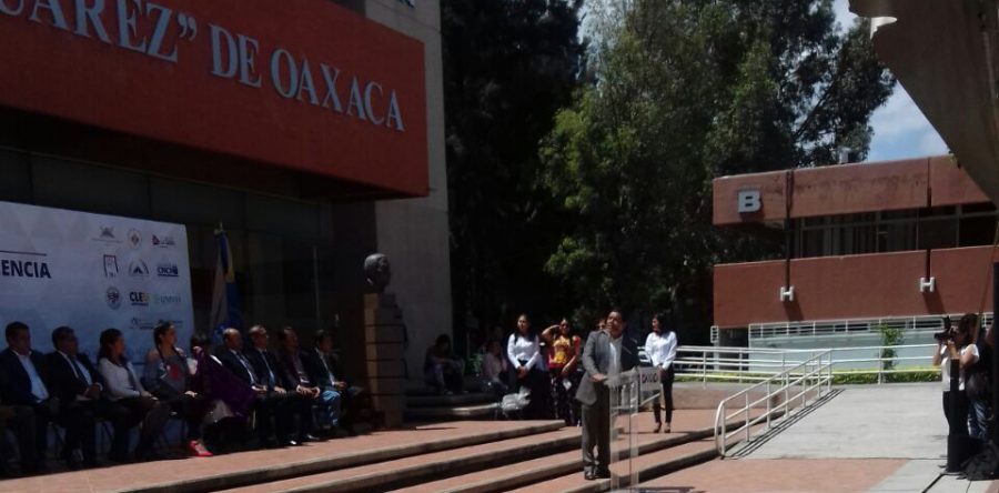 Continúan abiertas las carpetas de investigación contra venta de espacios en UABJO