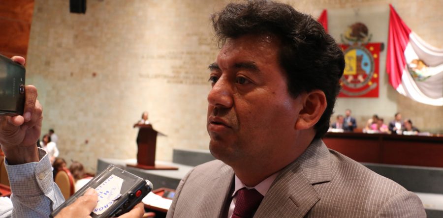 Propone Juan Mendoza acotar facultades de agentes viales