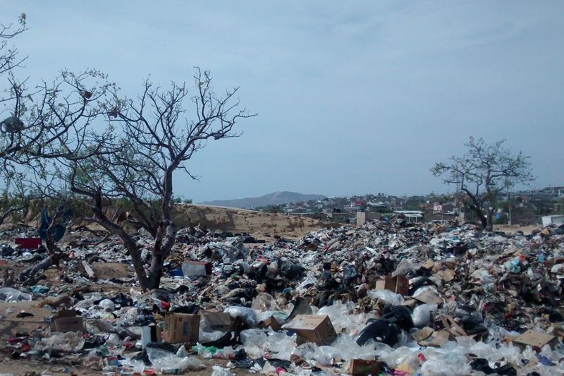 Habilitan relleno sanitario temporal en Tlacolula