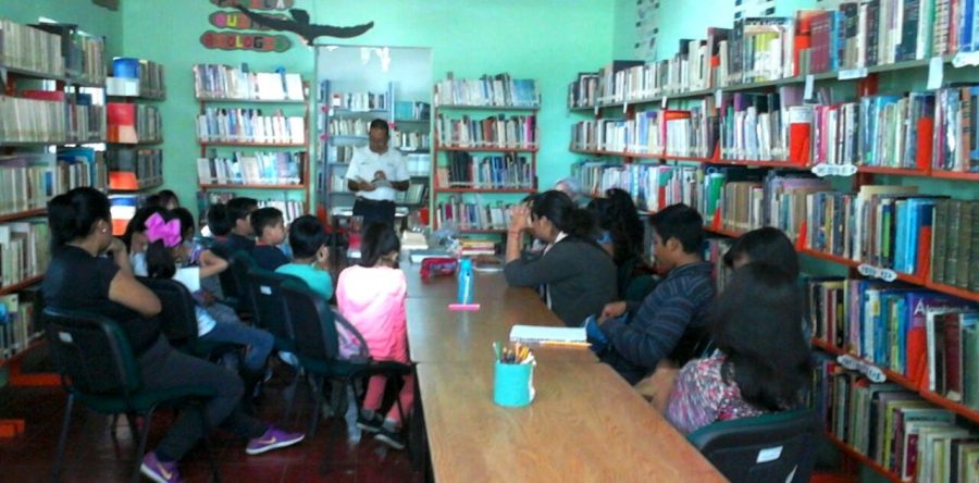 Con cursos de verano, fomentan el hábito de la lectura a niños y jóvenes