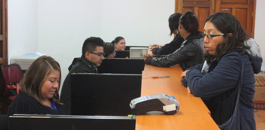 Anuncian programas de descuento en apoyo al comercio establecido