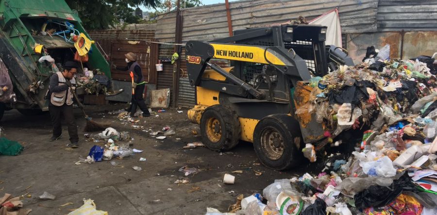 Limpian Centro de Confinamiento de Barrenderos de la colonia Libertad