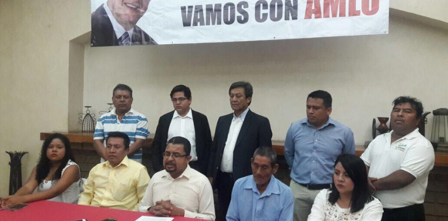 Bloque de perredistas anuncian su apoyo a AMLO