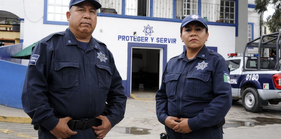 Rafael y Cristina, policías fundadores de la corporación de Oaxaca de Juárez