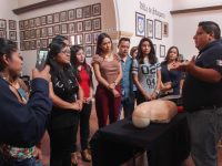 Imparten taller de primeros auxilios a las juventudes de la capital