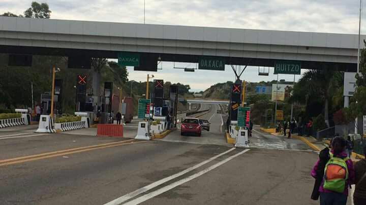 S-22 protesta en Caseta de Huitzo