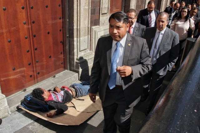 Meade: las élites lo aman: Raúl Castellanos