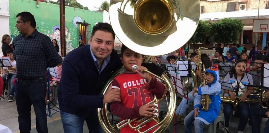 Raúl Cruz reafirma su compromiso con la cultura y la niñez de Santa Lucía del Camino.