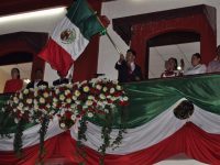 Encabeza Raúl Cruz acto cívico en Santa Lucia del Camino