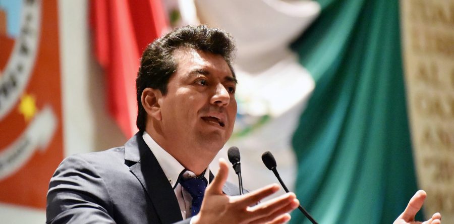 Propone Juan Mendoza modificar formato de Informe de Gobierno