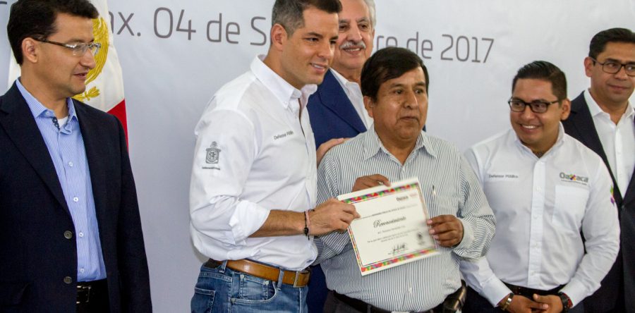 Reconoce Alejandro Murat vocación social de Defensores Públicos