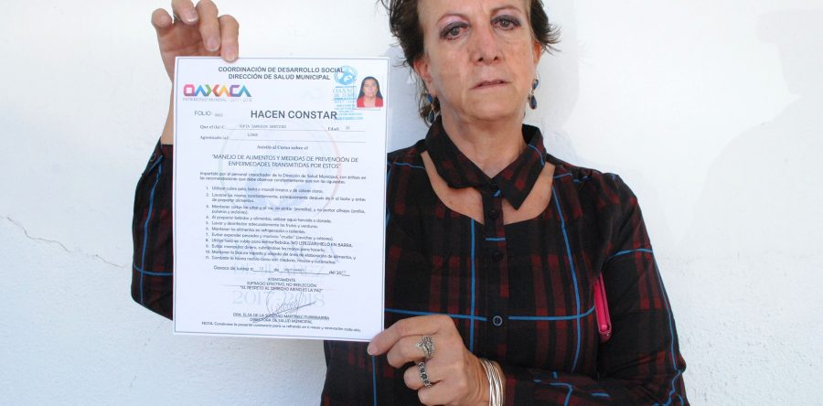 Exhortan a expendedores de alimentos en la vía pública contar con constancia de manejo de alimentos