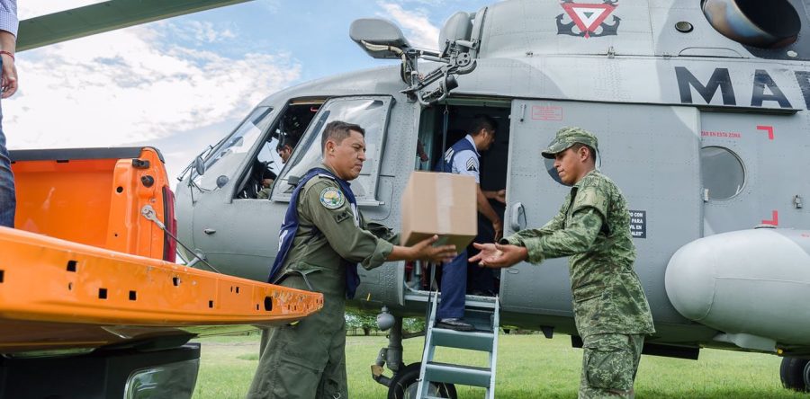 Brindan Fuerzas Armadas y Gobierno ayuda a Chicapa de Castro
