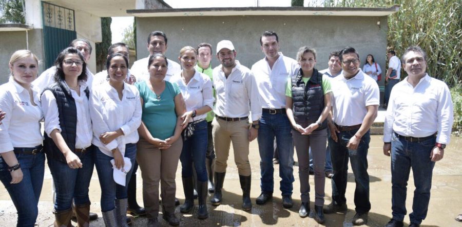 Entregan DIF Oaxaca y gabinete social apoyos a familias afectadas  en Santa Inés Yatzeche