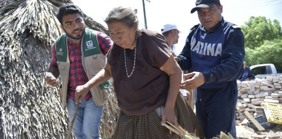 Por aire, mar y tierra llega la ayuda a familias de San Mateo del Mar