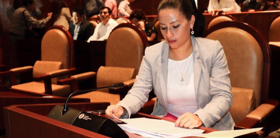 Renuncia Paola Gutierrez al PRD