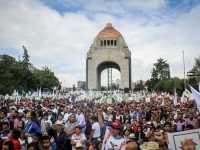 Karina Barón: única mujer oaxaqueña que firma acuerdo convocado por AMLO